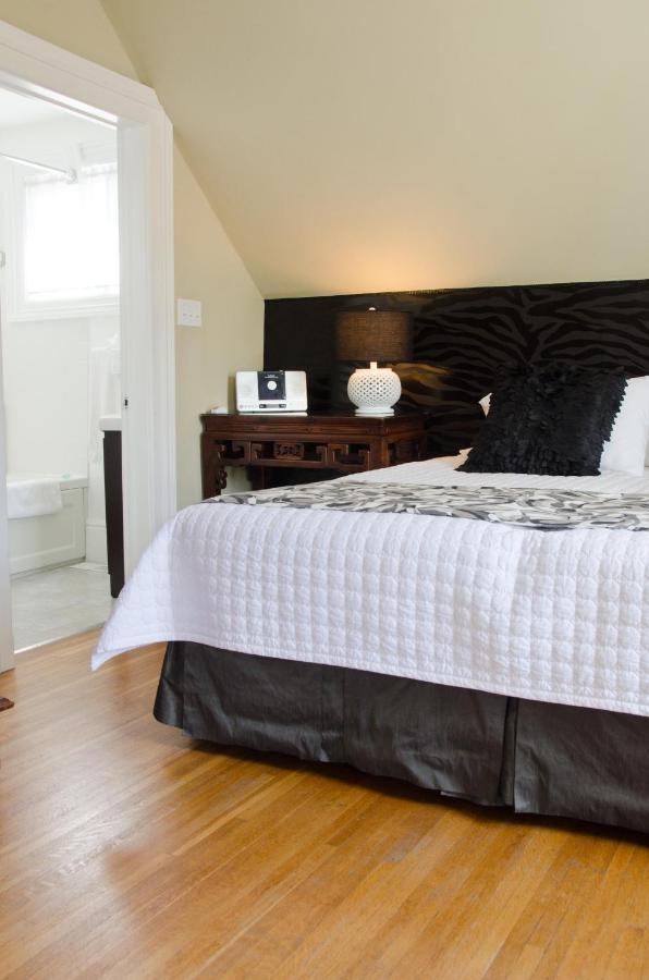 Avery House B&B Stratford Room photo